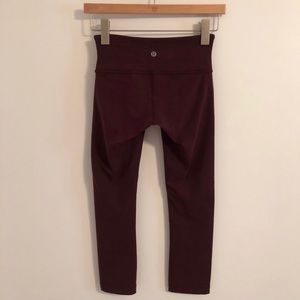 Lululemon wonder under crop leggings